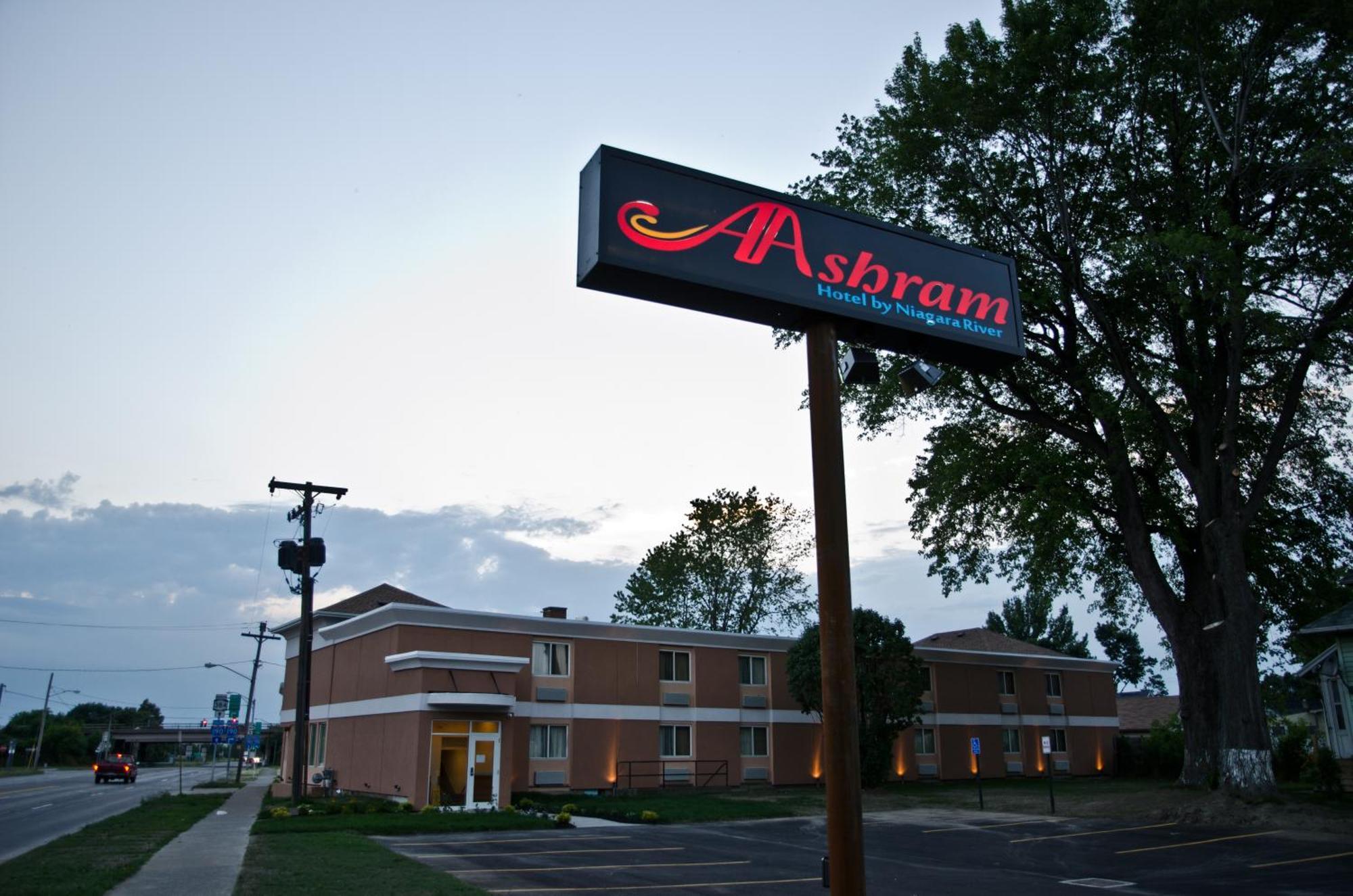 Aashram Hotel By Niagara River Niagara Falls Exteriér fotografie